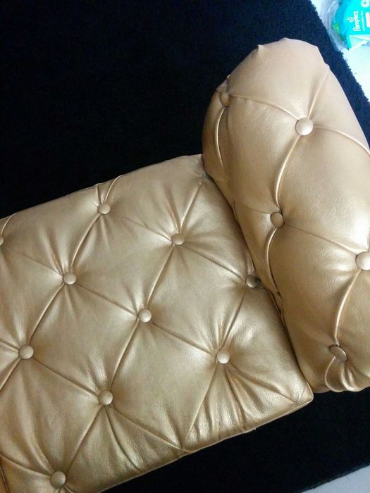 Ретро табуретка и диван