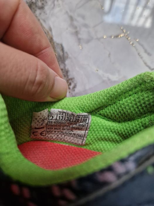 Кроссовки по 500тг