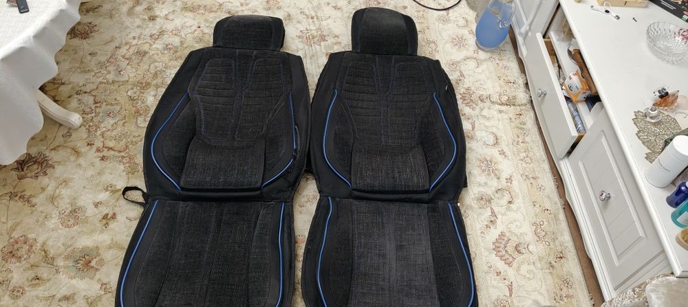 Продам автомобильный чехол.