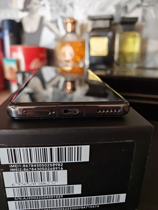 Vând Honor Magic 4 Pro!