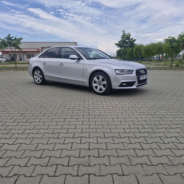 AUDI A4 2012
