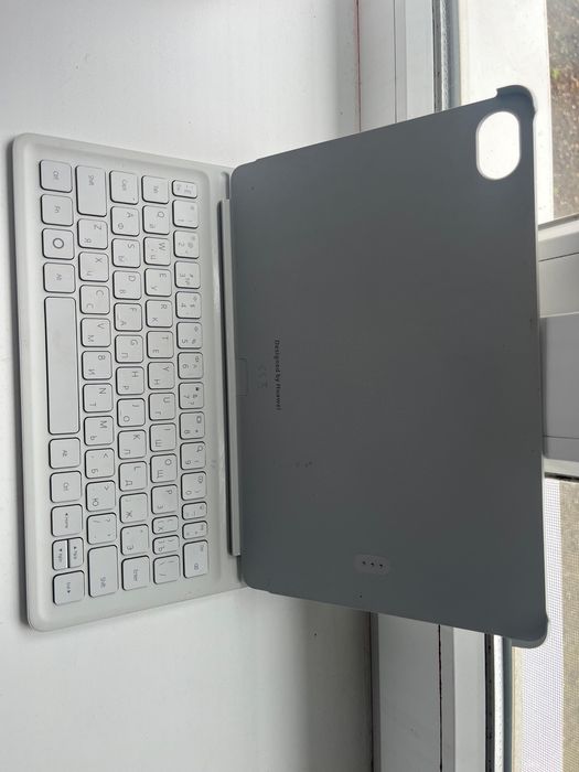 Продам планшет хорошим сост