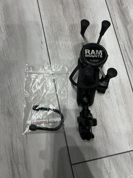 Suport telefon RAM Mounts pentru motocicleta sau bicicleta
