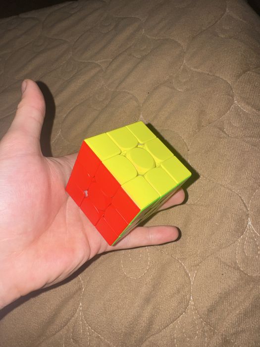 Cub rubik monster go pentru incepatori