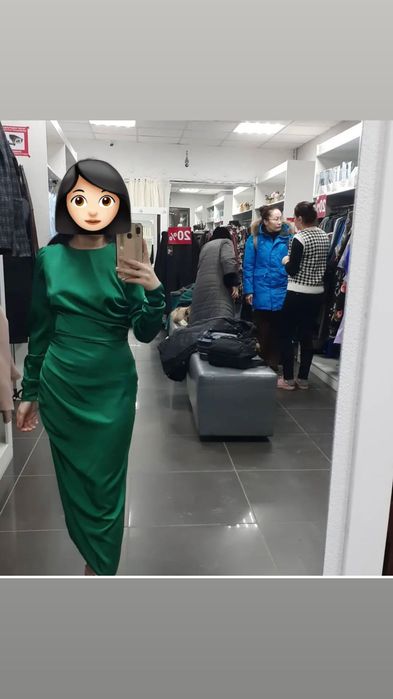 Вечернее платье отличного качества