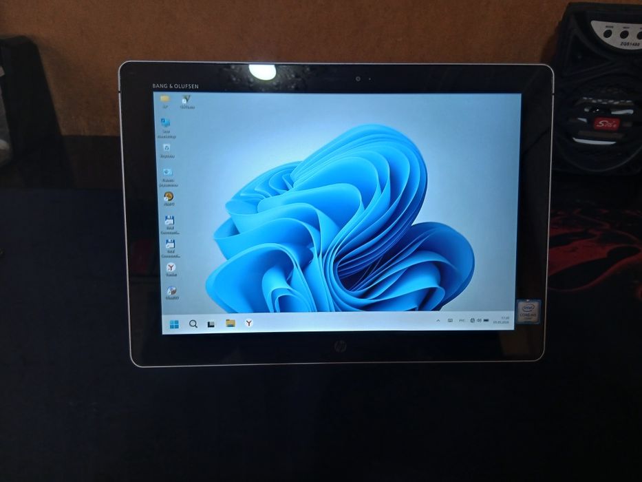 Hp Elite X2 1012 G1 Трансформер сотилади 100$. Йоки обмен ноутбук.