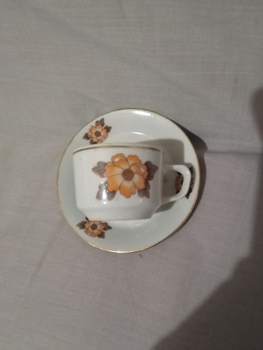 Бг порцелан сервизи