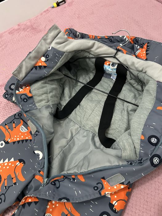 Продам комбинезон весенний lassye