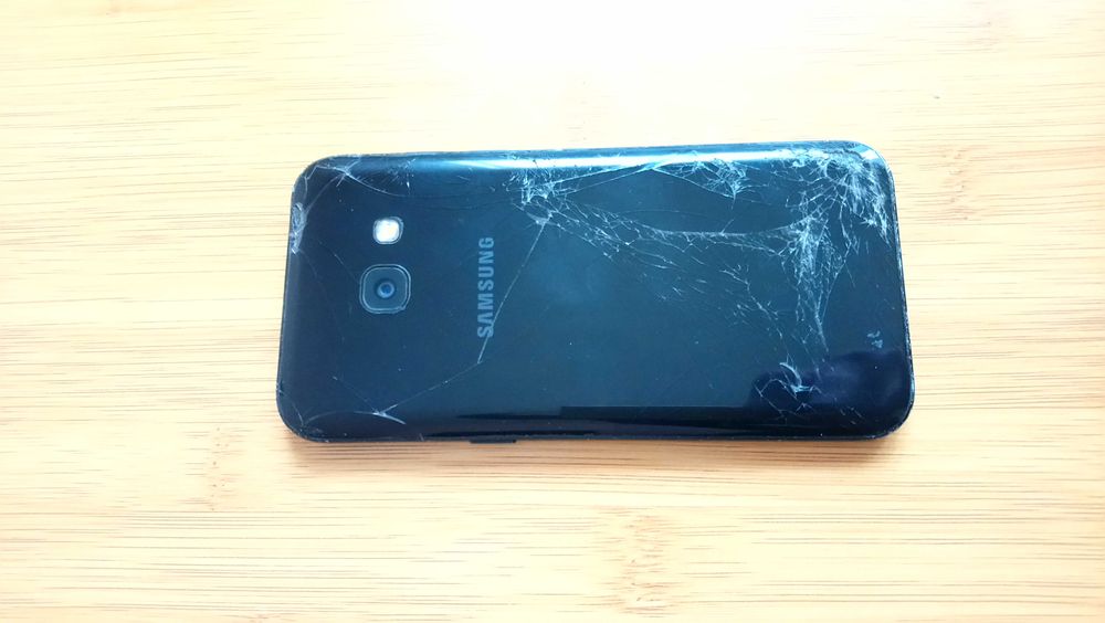 Samsung Galaxy A3 (2017) за части