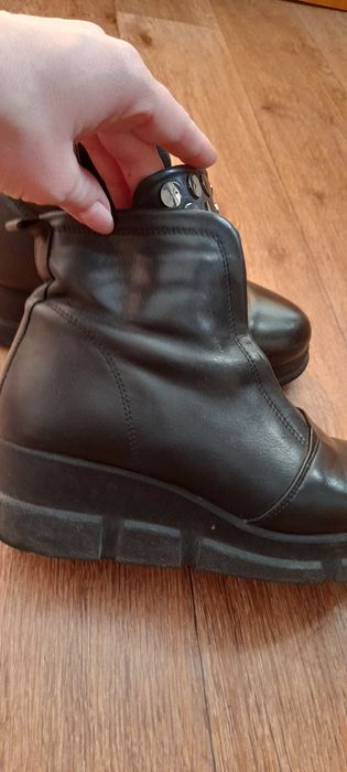 Продам или обмен 37 размер