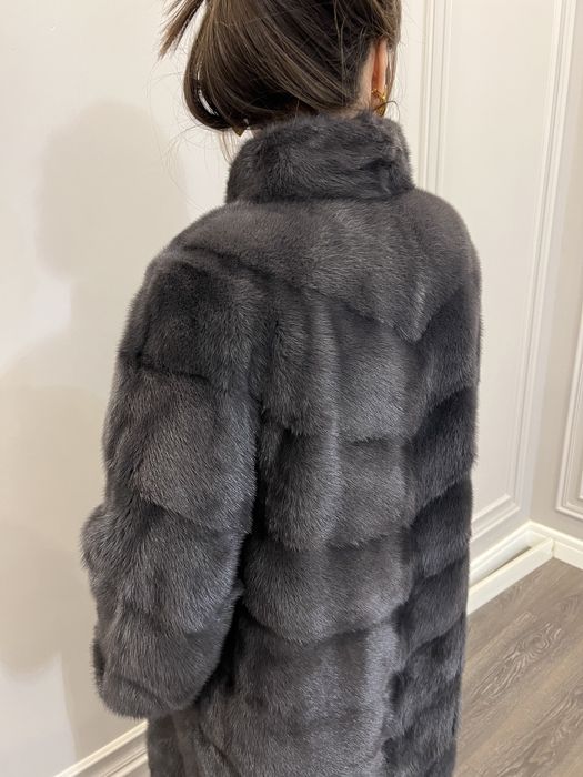 Продам норковую шубу