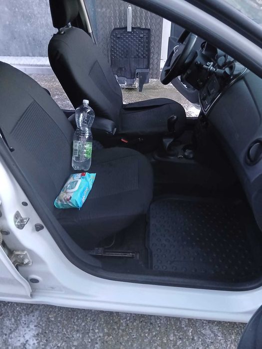 Vand Dacia Logan ALB motor 1.0 benzina+GPL