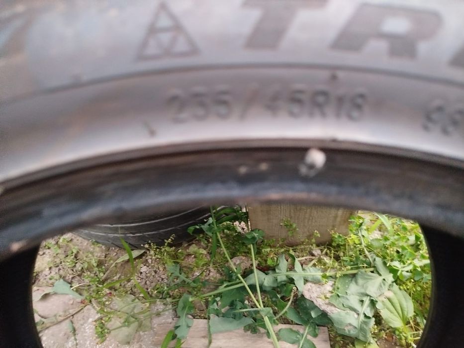 шины летние 235/45R18