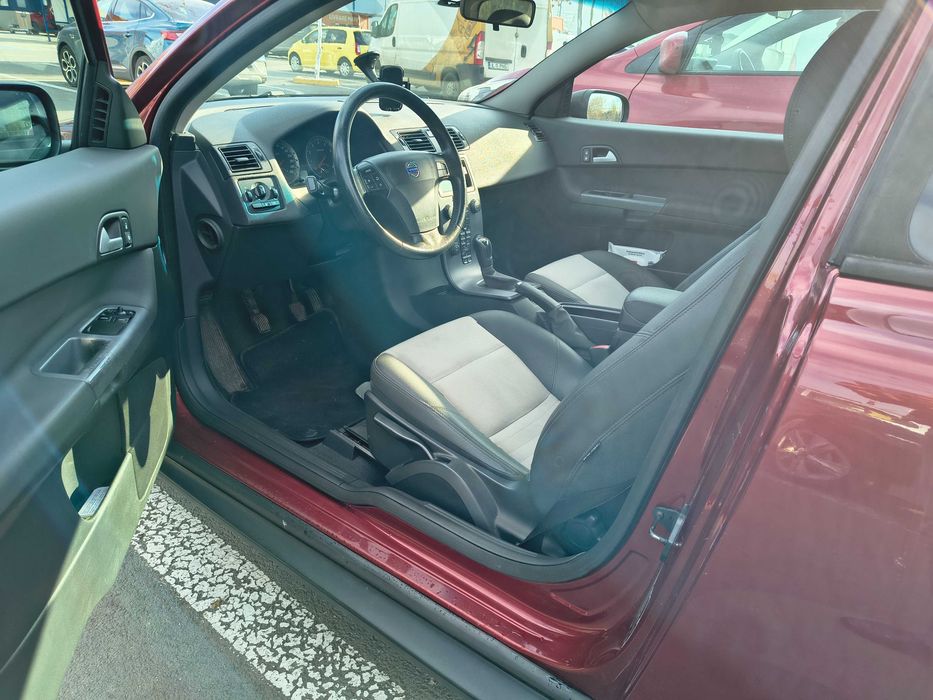 Vând Volvo C30 1.6 MPI benzina