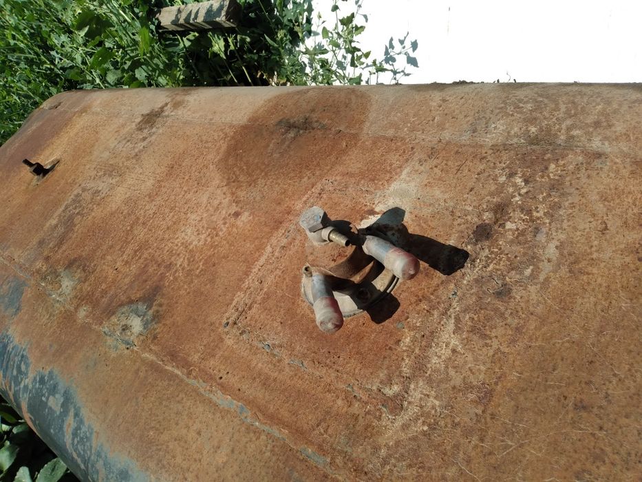 Продам Бак топливный на камаз