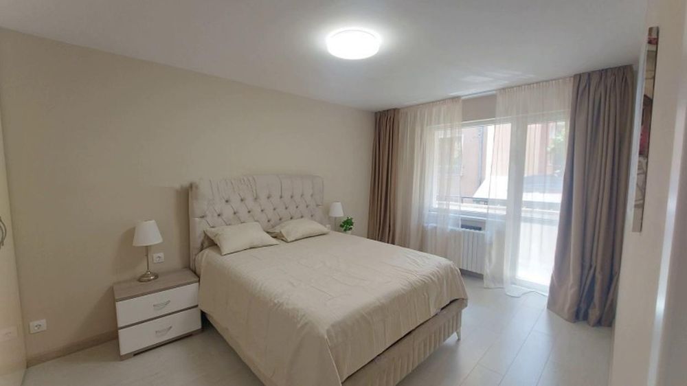 Дава се под наем Тристаен апартамент в София, Център - 90 кв.м за 1000 € - Снимка #6