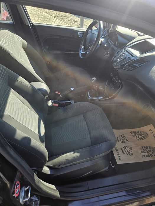 Ford Fiesta din 2015  1.6 disel cu RAR efectuat!!! !