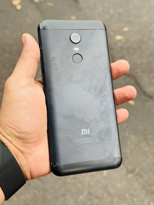 Redmi 5 Plus 32Gb в нормалном состоянии