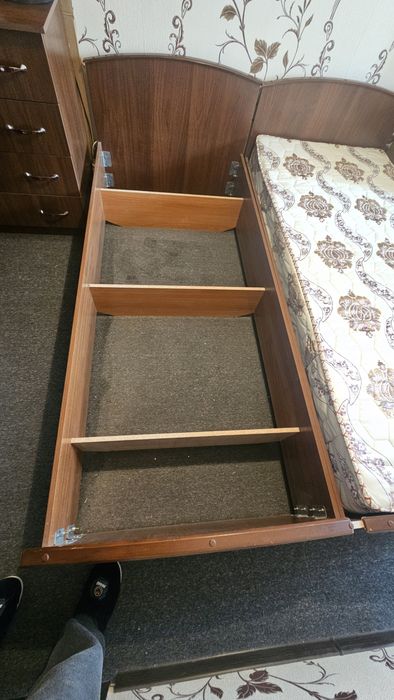 Продаются 2 односпальные кровати