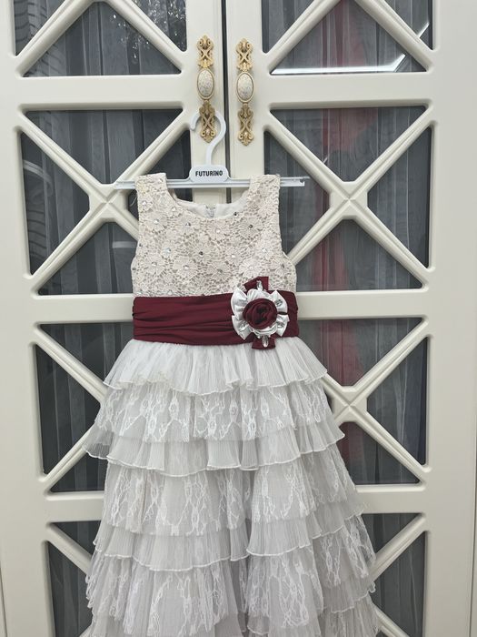 Платье белое для девочки