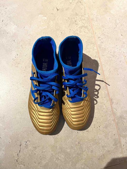 Ghete de fotbal Adidas predator