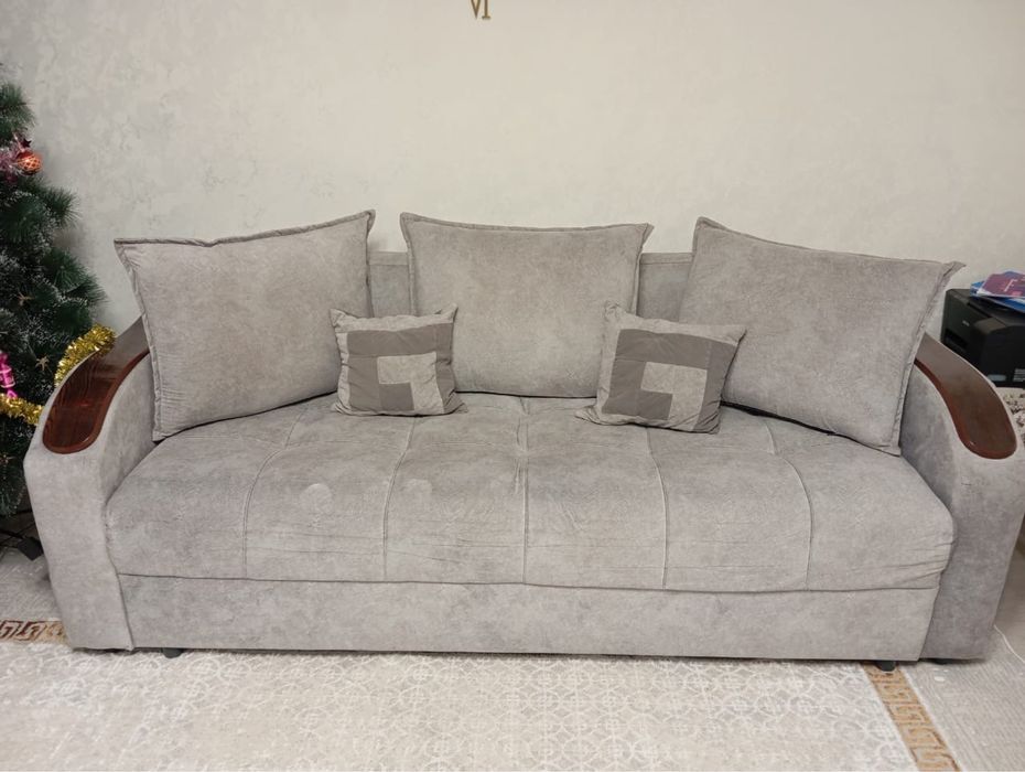 Диван,2,15,Почти новый