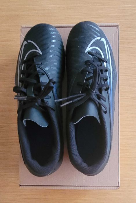 Футболни обувки бутонки Nike Phantom Gx Club Fg/M - размер 44 (UK 9)