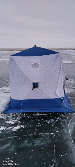 Палатки зимние две штуки