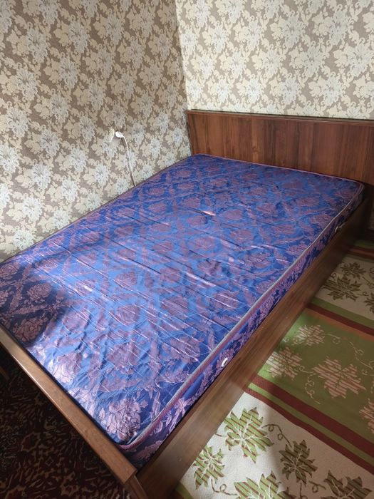 Срочно продам кровать