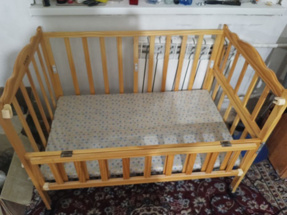 Продаю кроватку детскую