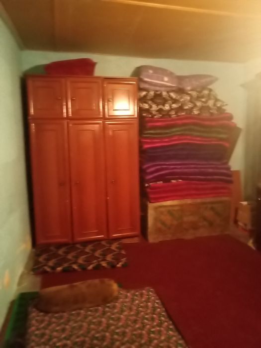 Uy  sotiladi mahallada.Maʼnaviyat mahallasi  Maxtumquli  koʻcha 62 uy