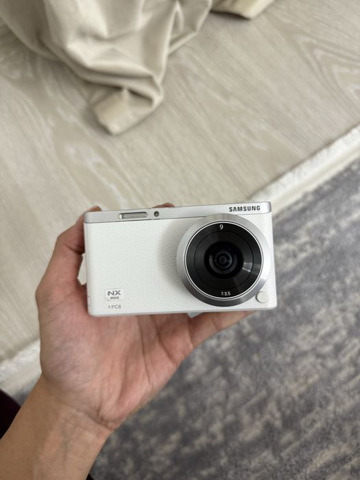 Камера Samsung NX mini