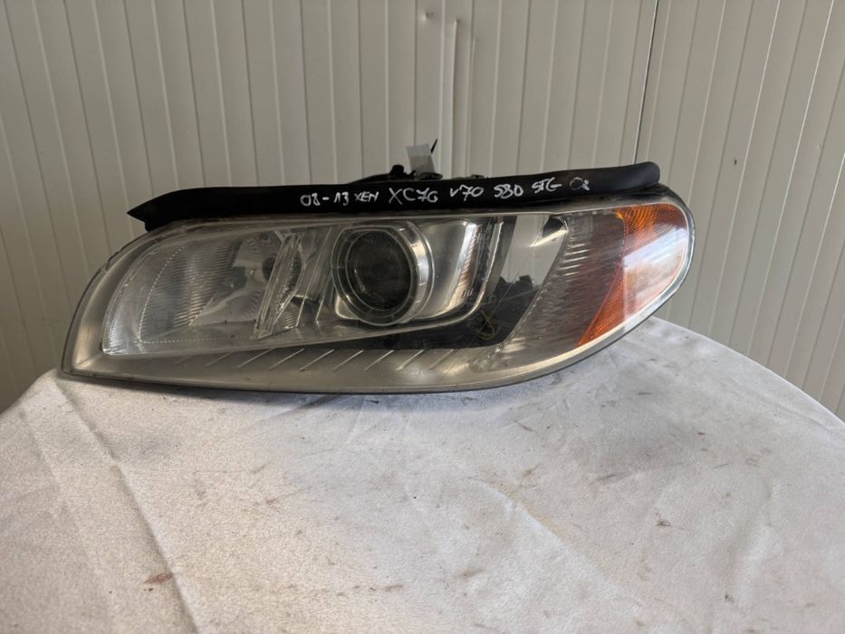 Far stanga Volvo XC70 V70 S80 XENON 2008/2009/2010/2011/2012/2013