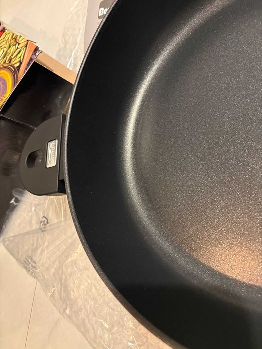 Cratită tigaie oala premium 28 cm Berndes, strat ardezie, calitate fabricata in Italia