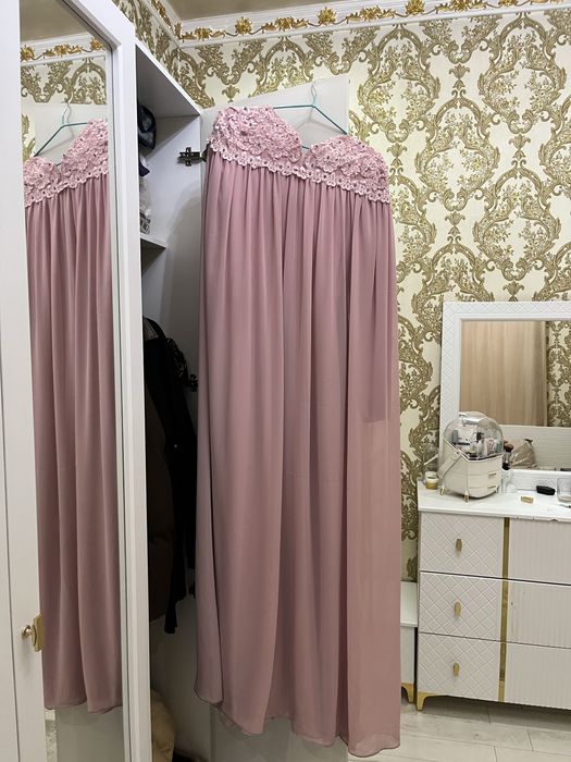 Платье розовое вечернее