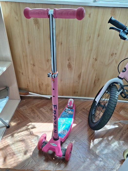 Продам самокат детский