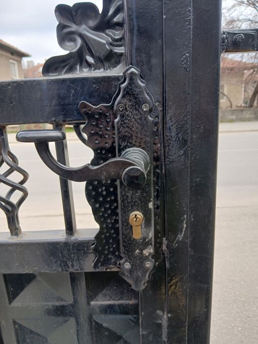 Декоративни решетки за врата