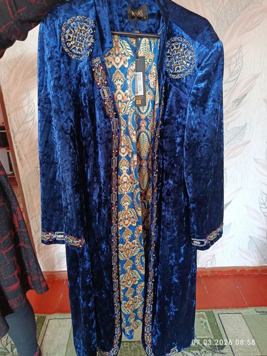 Жаңа киім сатылады