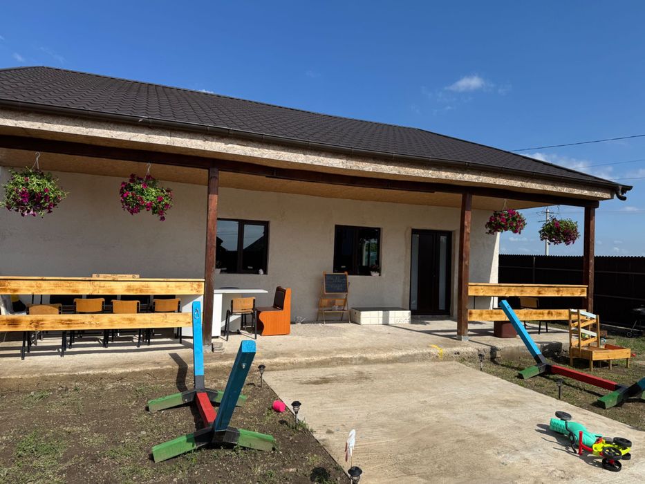 Casă de vânzare Cazasu