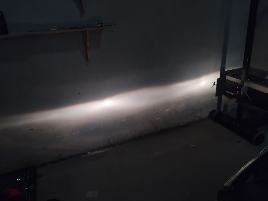 Професионален реглаж на фарове на машина