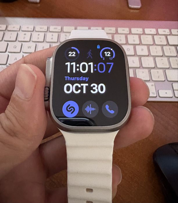 Apple Watch Ultra 2 Titanium