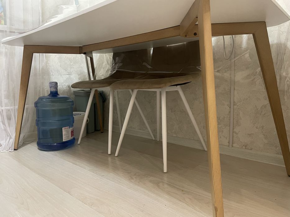 Продам стол в отличном состоянии