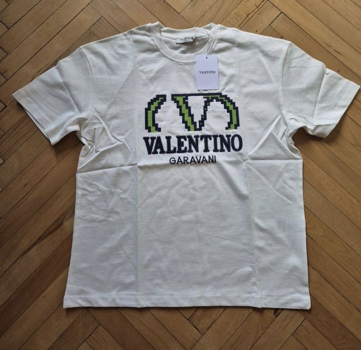 НАМАЛЕНИЕ! Оригинална мъжка тениска Valentino - Размер Л