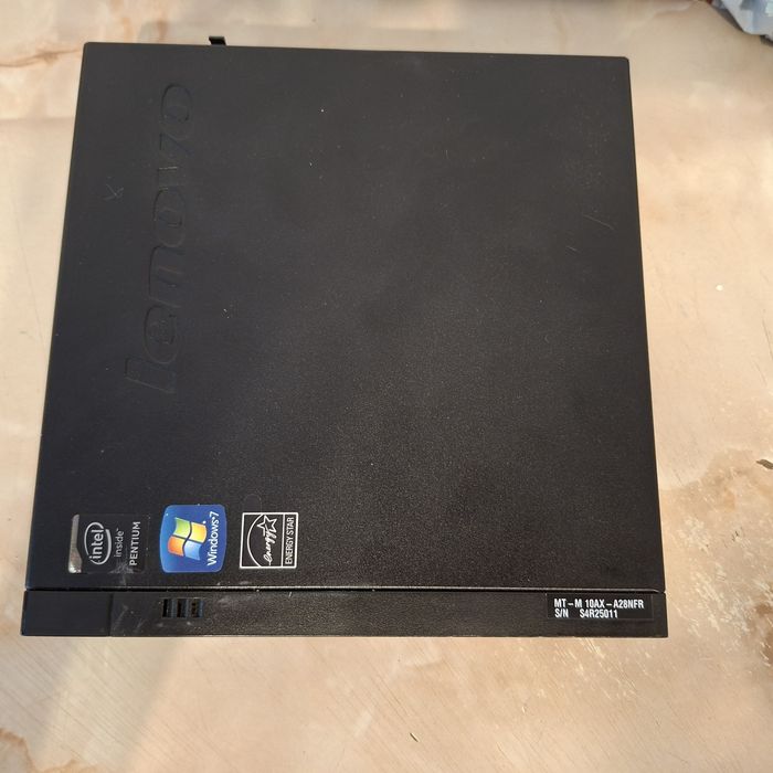 Sistem Mini Pc Lenovo Thnkcenter m93 P, i5 4460 , 8gb, SSD 128gb