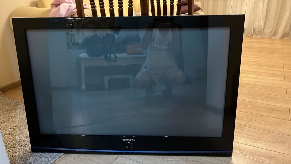 Телевизор 107 не смарт