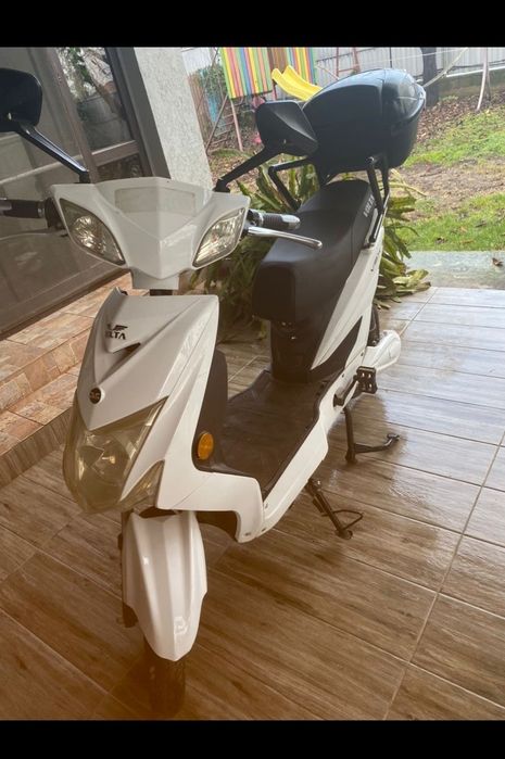 Vând scuter electric