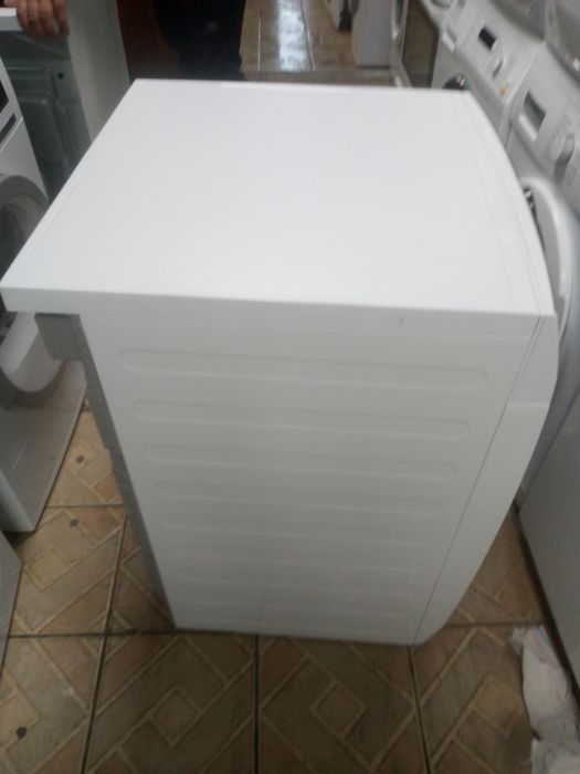 Сушилня с термопомпа Аег Aeg Series 8000 А+++ 8кг. 2 години гаранция!