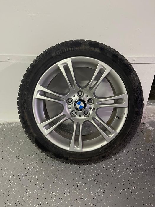 Продам шины с дисками 4 шт на BMW шипованные
