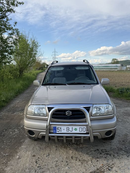 Suzuki vitara 2.0 benzina 4x4 reductor -carlig- aer conditionat