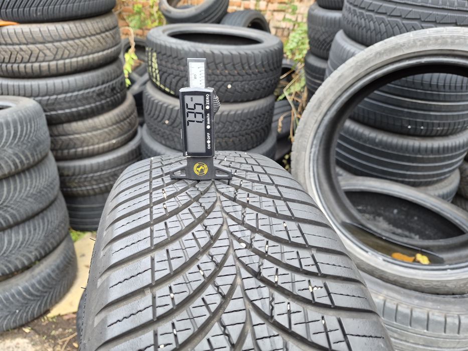4бр. 225 60 18 Goodyear всесезонни.